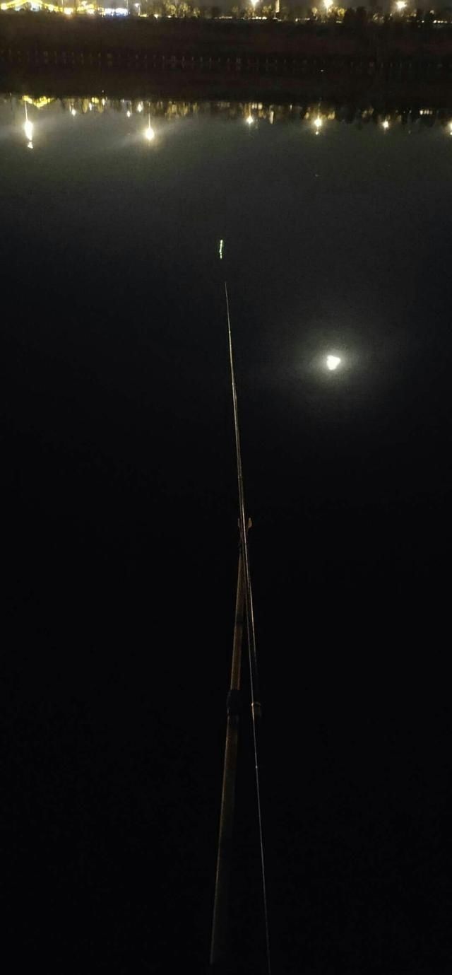  『1尾』一天一夜疯狂的钓鱼记，克服万难 成就钓鱼人