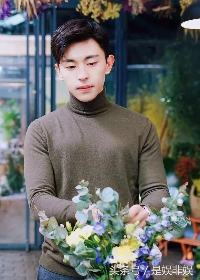 《一千零一夜》邓伦的十五套衣服，第七套贵气，第十套最帅！