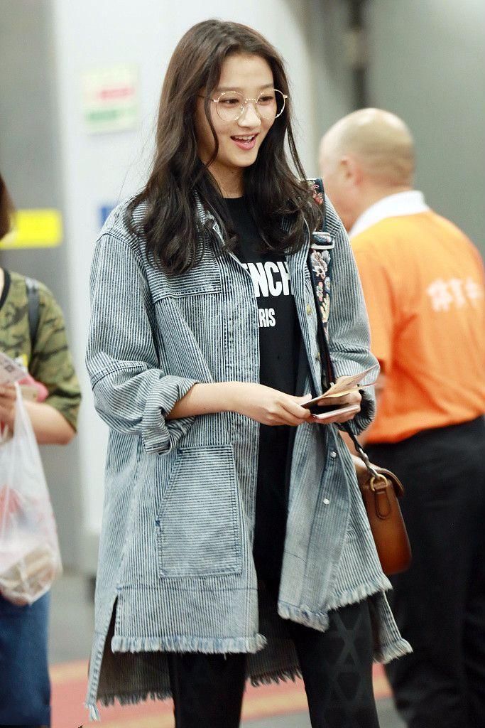 关晓彤只是上镜很胖，遇见本人可瘦了!