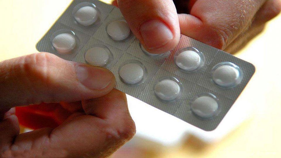 红霉素只要一支擦脸，学会用法，脸上斑点消失，皮肤光滑白嫩