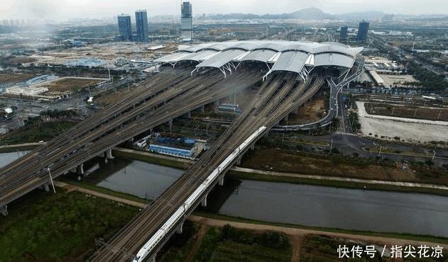  「铁路客运」中国最繁忙的三大高铁站, 每天经停车次671次, 总投