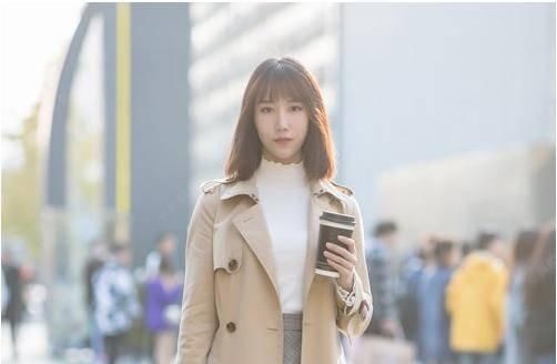  『中短直发发型』聪明妹纸选择剪齐肩发，留储能量，又不失时髦