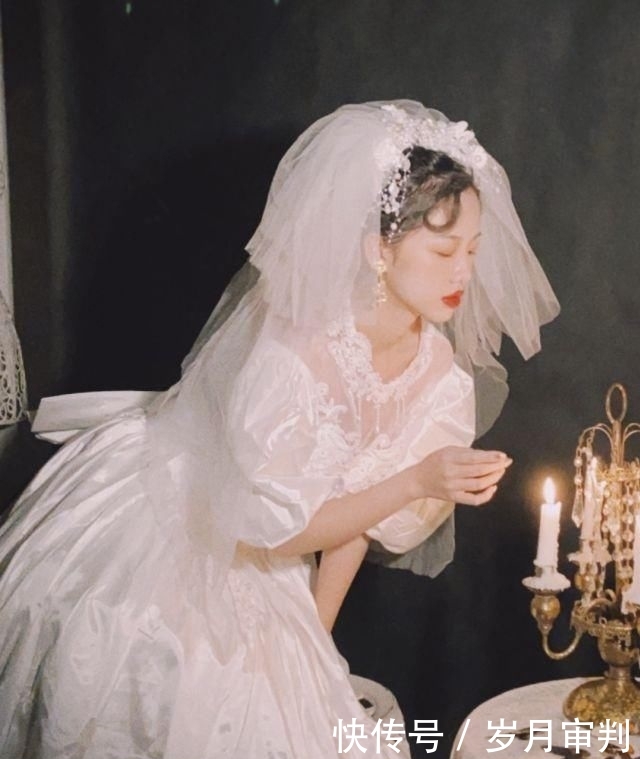婚纱照:阿沁与刘阳分手90天后,首次晒出婚纱照,难道是好事将近吗?