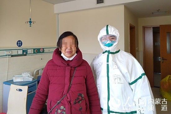  医疗队：一张张合影背后的故事