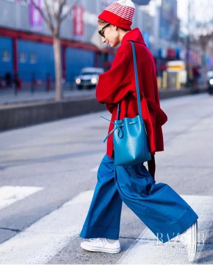 今年的秋冬流行色很吉利，还没到过年就要红火起来!