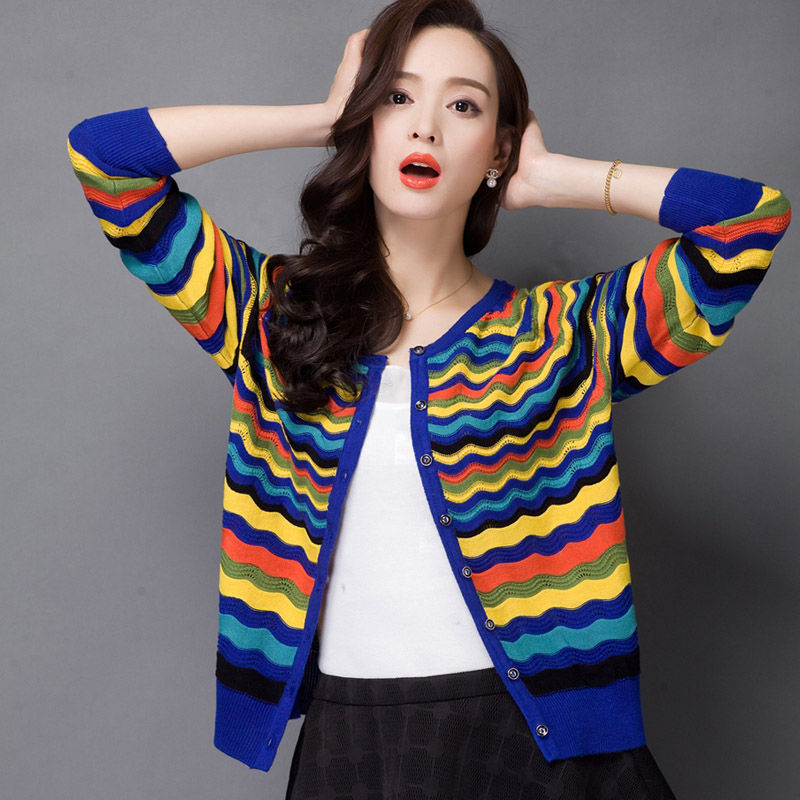 有种“早秋装”,叫针织衫!时尚保暖,配上铅笔裤,简直又美又嫩