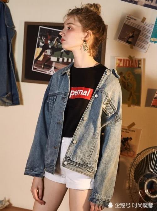 上班族和学生党超爱穿牛仔外套，图1气质垫底，最后一款才是赢家