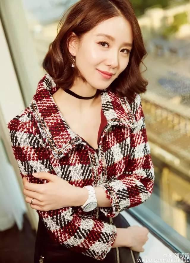 佟丽娅赵丽颖齐齐剪短发，你要玩一下吗?