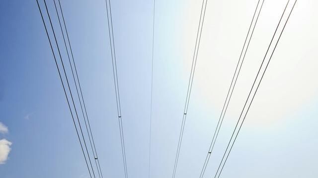  「安装」农村光伏“骗术”出新花样，农民被“25年补贴”吸引，