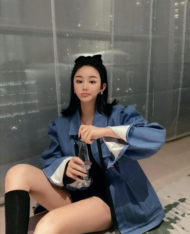  『选择一些』韵味十足的漂亮小姐姐，十款舒服又时尚潮流穿衣搭配，尽展不同寻常的艺术美