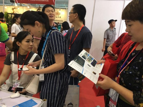 小肤科技亮相广州国际美博会，开启AI肌肤测试新时代