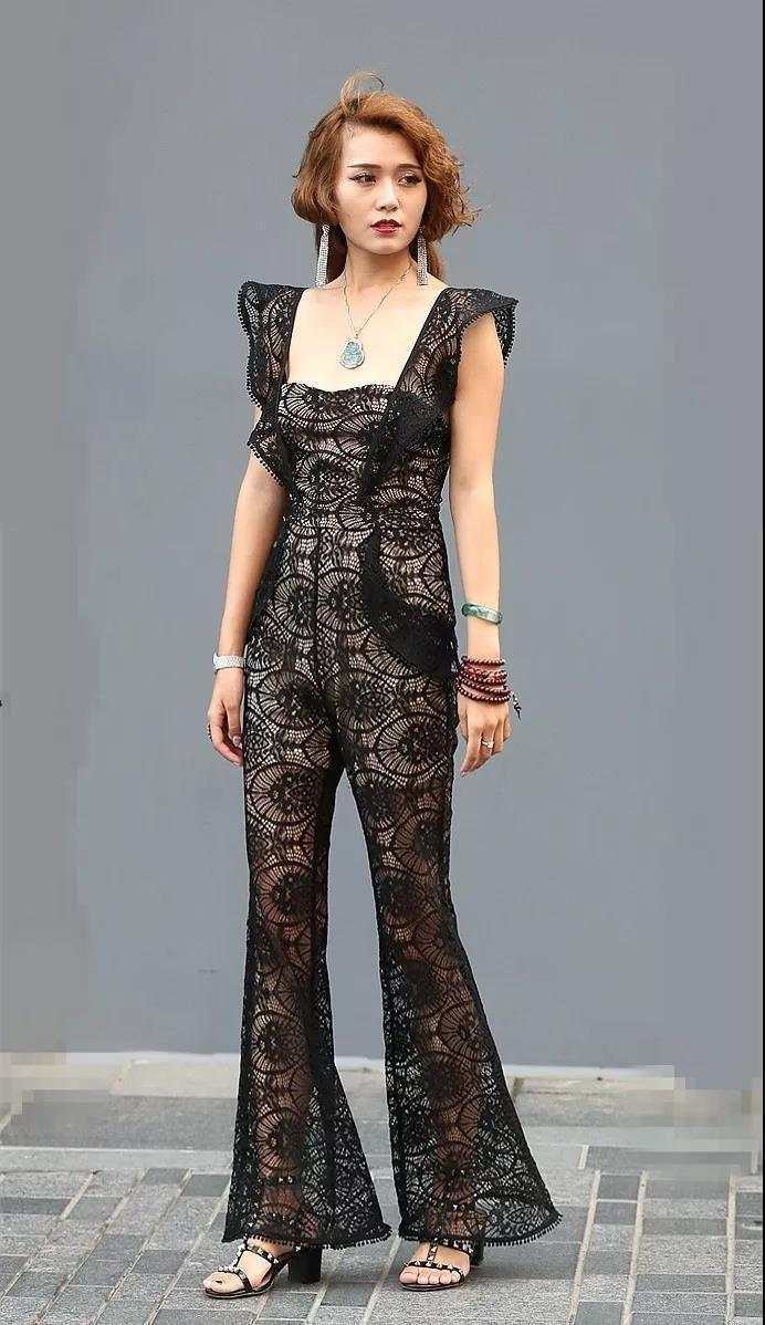 成都街拍 一身黑的优势是勾画美丽形体好轮廓 背影如此吸睛!