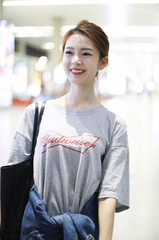 陈瑶目测80斤，穿XS码的衣服都大很多，这可咋办？