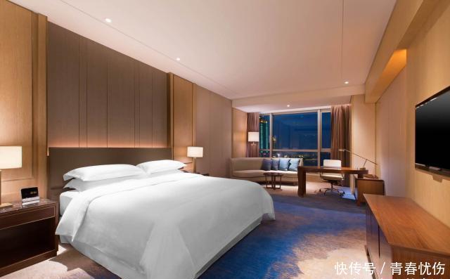 旅行住酒店,提前声明“4不要”,前台一下就明白你是“内行人”