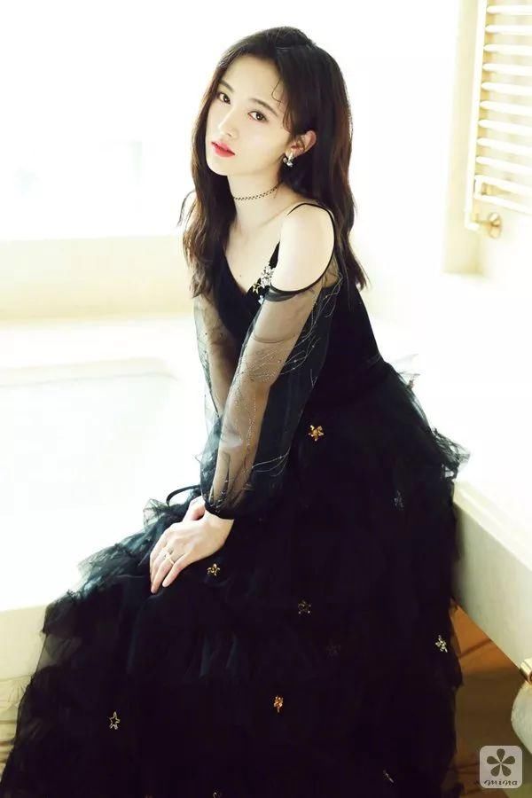 发型|鞠婧祎实力教学!适合娇小妹子的百搭发型到底有哪些?