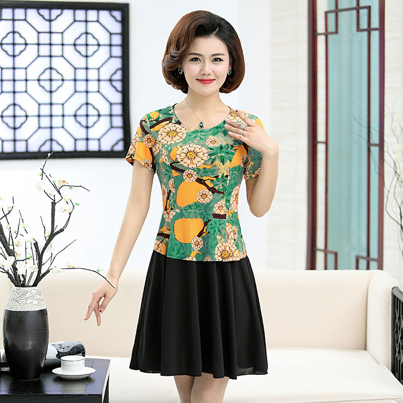 哇!今年流行的妈妈装太美了，显瘦显档次，忍不住给59岁婆婆买