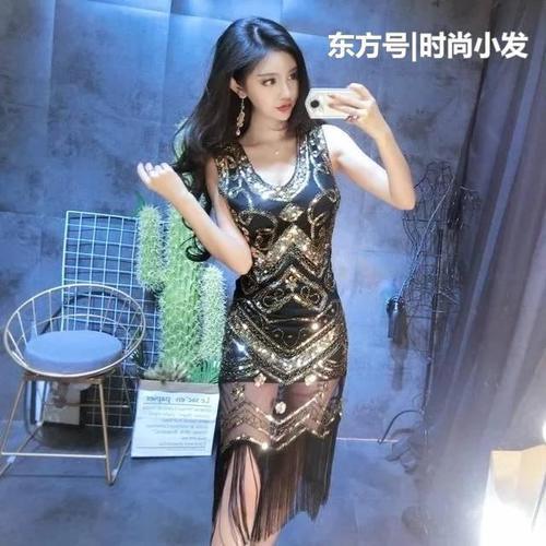 包臀裙到底有多美？看下面穿搭，时尚又美丽！