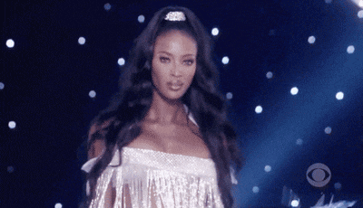 又被黑珍珠维密卓丹邓现身伦敦惊艳了，不愧是“全球最美面孔”