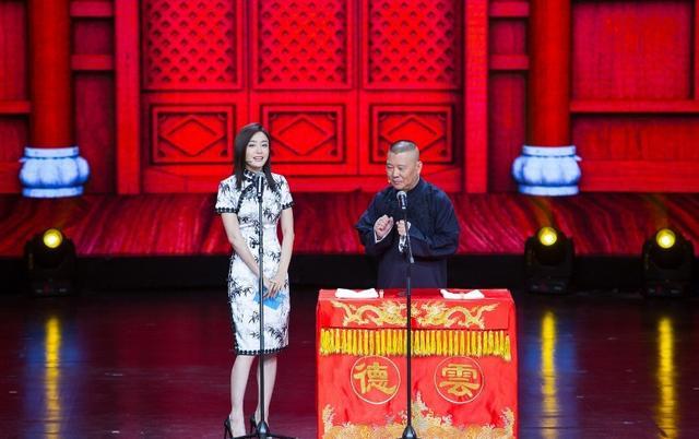 当秦岚和宋茜同穿中国风旗袍，网友：一个少女一个少妇！