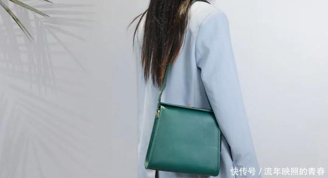  『翻天』Coach最近突然开挂了，新出的这款包真是美翻天了！