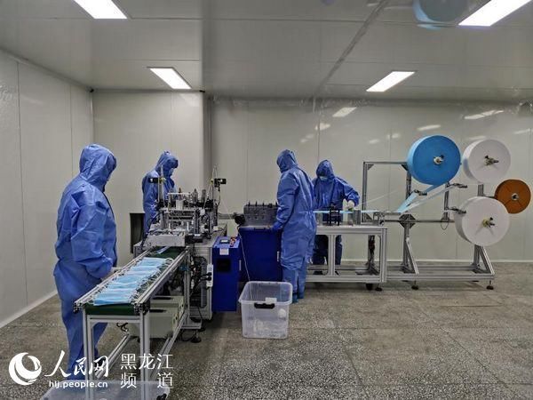  「投用」石化企业“跨界”生产口罩 中国石油大庆石化首条口罩生产线投用