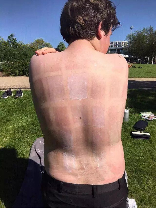 又到一年军训季|那年学姐让我防晒我没听，结果……