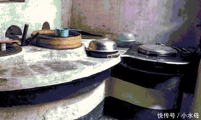 为了环保, 专家建议封停农村土灶, 农民怒了: 环保重要命重要?