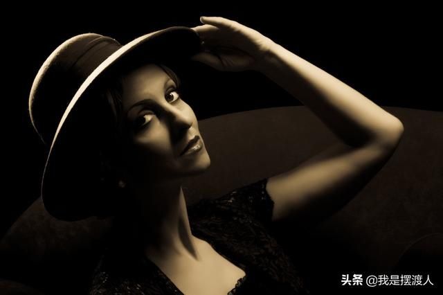  香奈儿■【香奈儿】女人有一种美叫与众不同，收藏香奈儿语录文案（品牌）