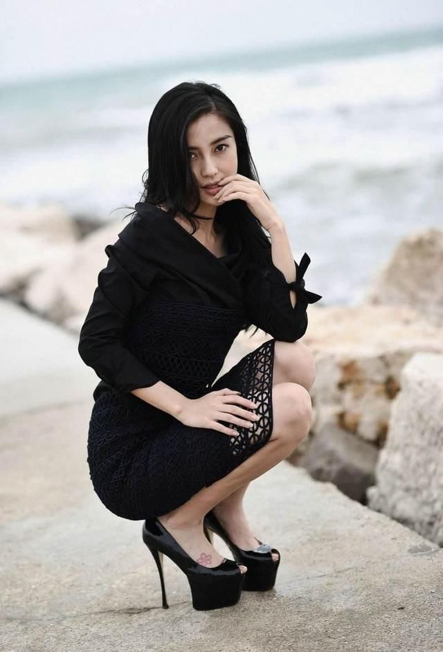 杨颖的20cm高跟鞋，范冰冰的厚底鞋，都不如她的鞋