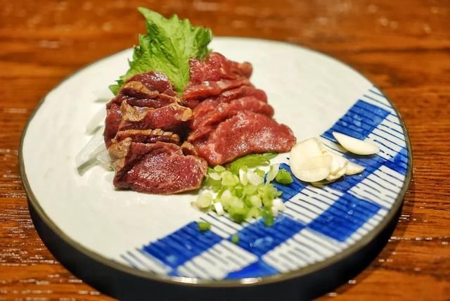 宗九州料理惊艳京城,态度大师铁TETSU感动味