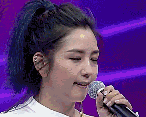 何洁深夜再次怒撕前夫,揭秘离婚内幕和出轨传闻,引无数网友叫好!