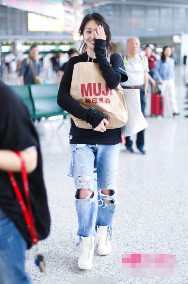 郑爽厉害了！胖了10斤不止 却美出了新高度，网友：张翰后悔没？