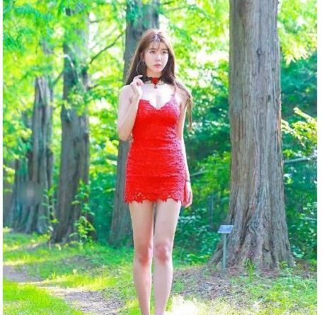  美女|性感美女翩若惊鸿，你要的我都有，勾勒出迷人曲线！