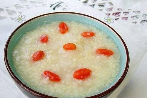  洗干净■宝宝辅食加一物，可促进脑部发育！附食谱