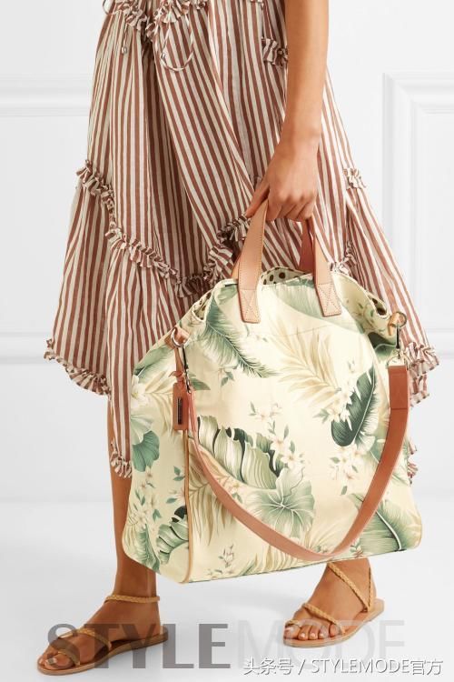 够大够时髦！今夏的包款就是大！大！大！