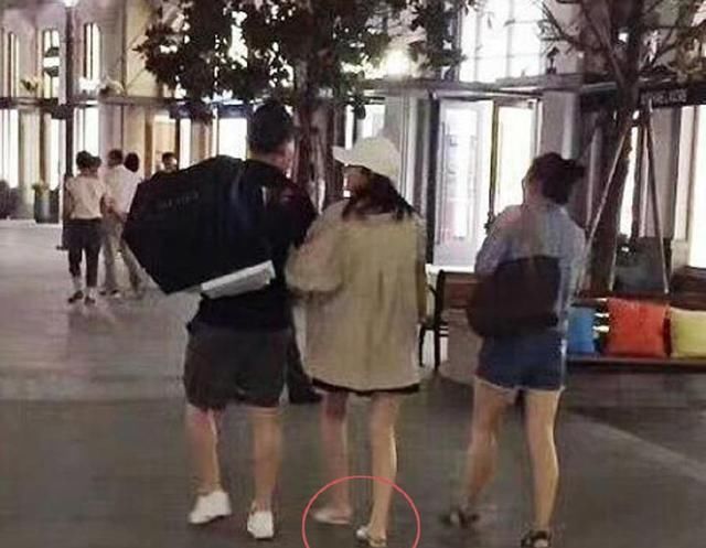 张馨予与何捷被爆即将前往国外度蜜月，粉丝晒出证据怒批造谣者