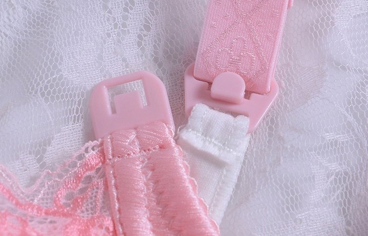 “薄纱蕾丝”女人的终极武器，不媚不俗，性感得刚刚好