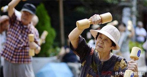  要缴纳|日本为“全民保险”，那退休能拿到多少养老金为何老人都在打工！