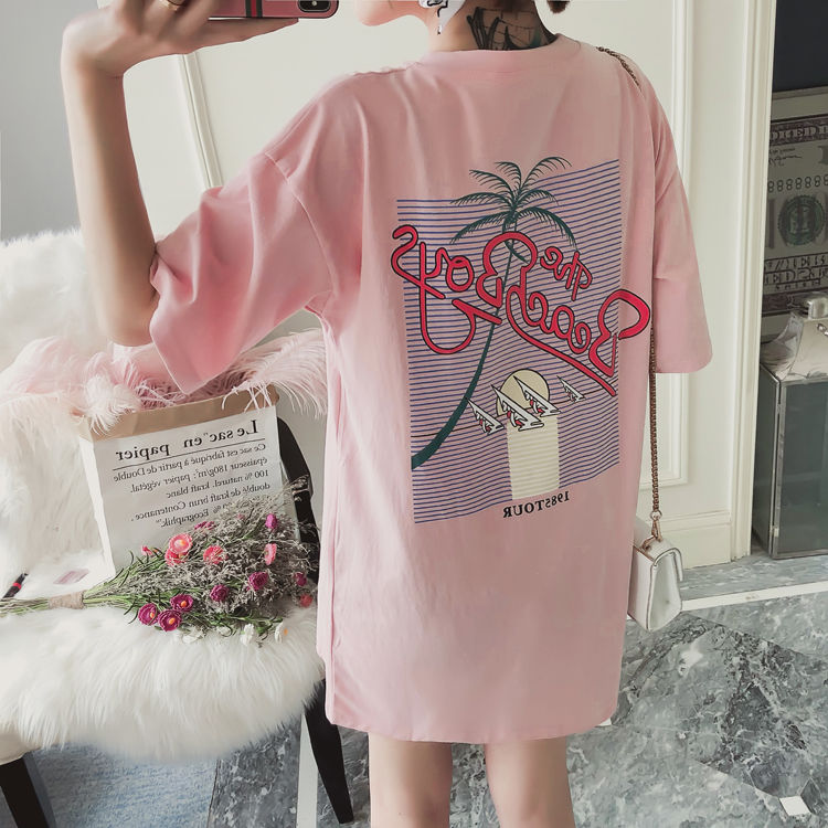 胯宽屁股大还在穿紧身裤?穿上这些连衣裙，不仅减龄还凹身材