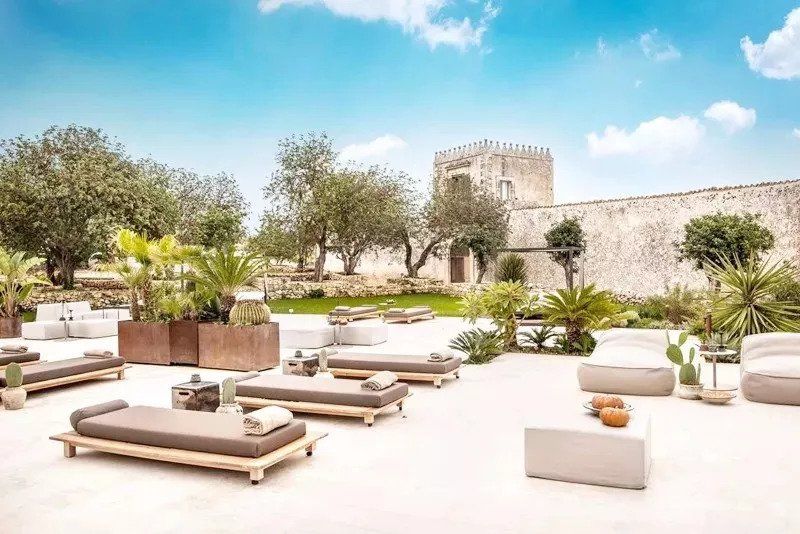 满足了少女们对婚礼的所有幻想，这场世纪婚礼到底有多梦幻?