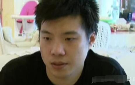 黄毅清自曝被人下毒，崔永元回应的手段很高明!网友:装不下去了