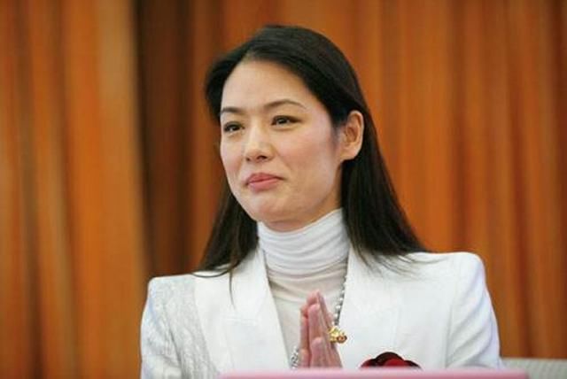 清华女教授:炒股三年从5万赚8千万,仅一招成交