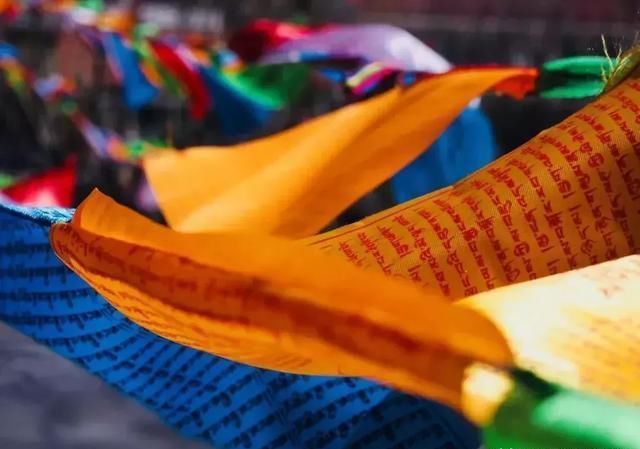 自驾西藏,南线 VS 北线,该怎么选?