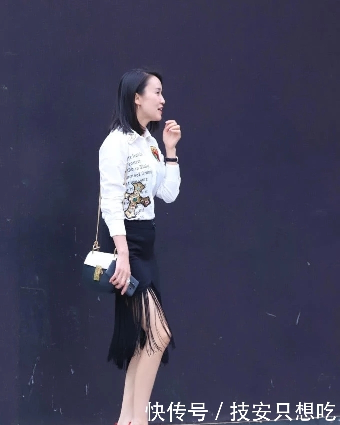  「风格」路人街拍：各种风格的街头丽人，眼花缭乱啊！