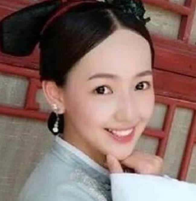 吴倩■baby的清宫装,吴倩的清宫装,关晓彤的清宫装,看到她的清宫装:打扰了