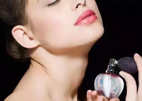 皮肤管理知识-关于美妆护肤的8大谎言，你被骗了吗？