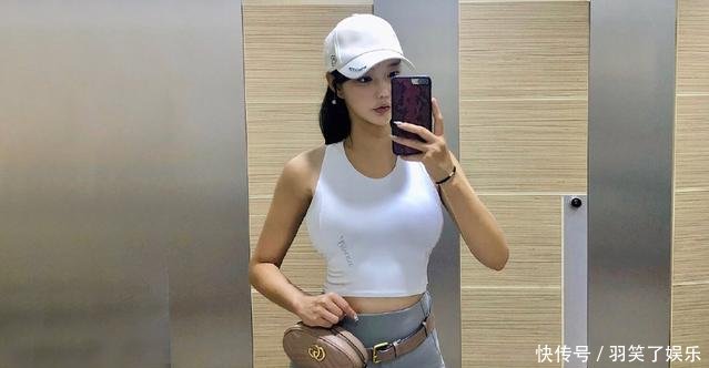 灰色打底裤也能穿出你华丽丽的美！