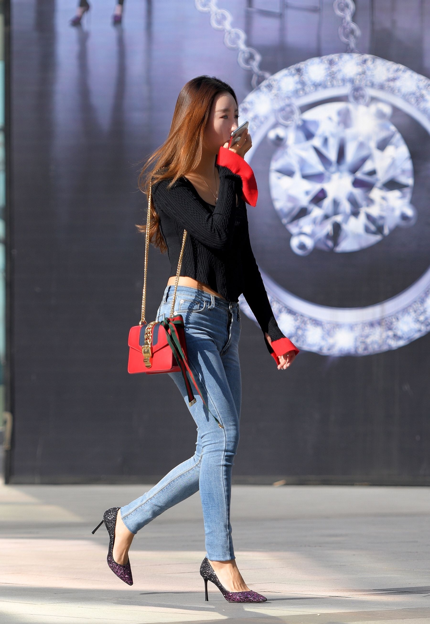 街拍路人，引领时尚潮流不一定只是明星，试一试说不准你更有魅力