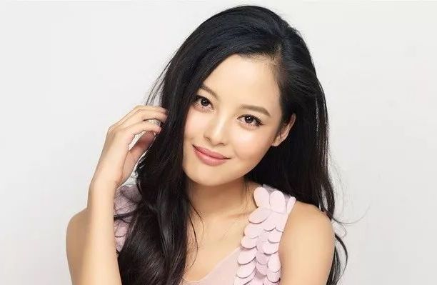  #杨紫#赵丽颖VS杨紫，谁才是“换头”女明星？