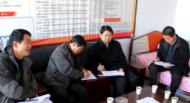 在职村干部存在以下五种情况，不仅免职，还可能引来“牢狱之灾”